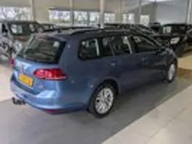 Volkswagen Golf thumbnail 4