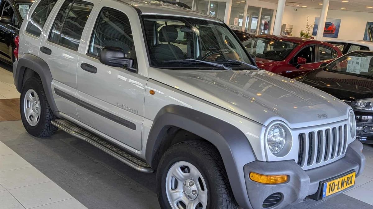 Jeep Cherokee — foto 1