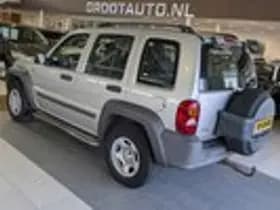 Jeep Cherokee thumbnail 3