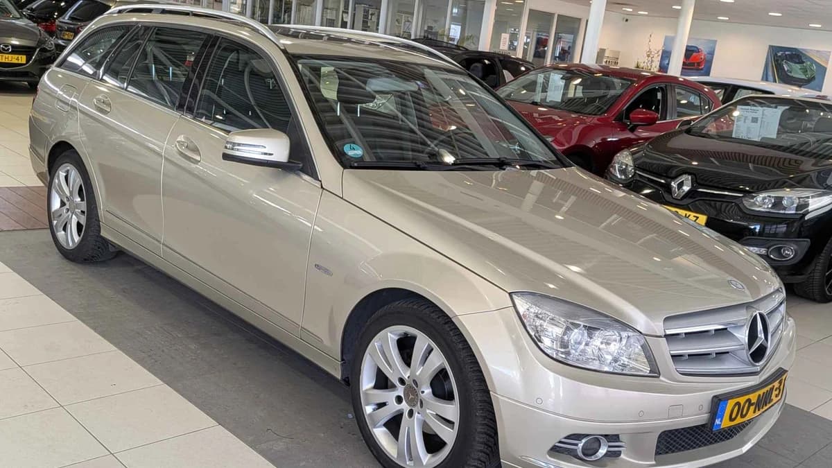Mercedes-Benz C-Klasse — foto 1