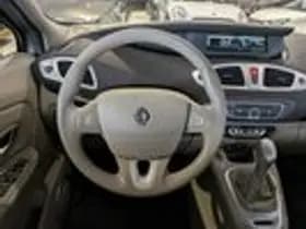 Renault Scénic thumbnail 11