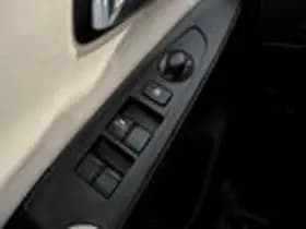 Mazda 2 thumbnail 23