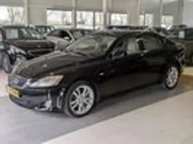 Lexus IS thumbnail 2
