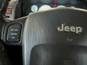 Jeep Grand Cherokee thumbnail 13