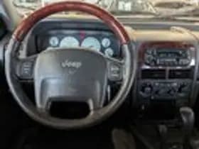 Jeep Grand Cherokee thumbnail 9