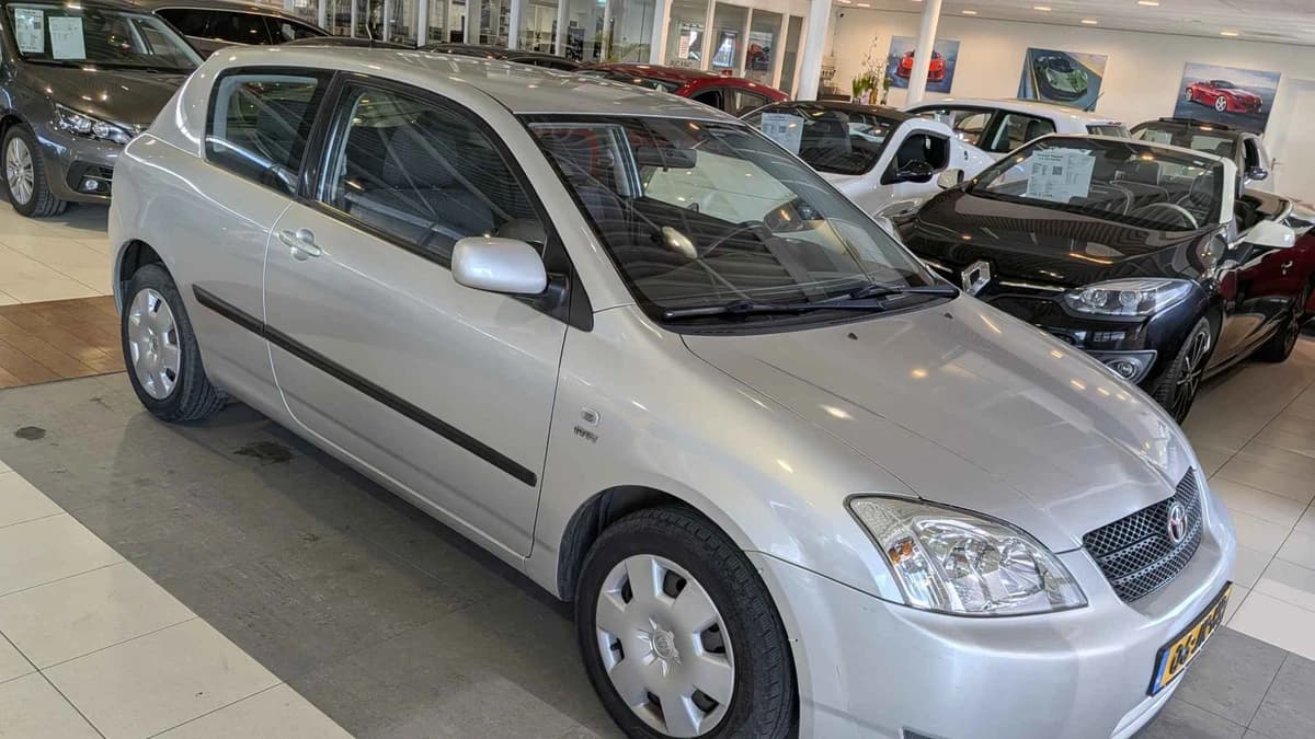 Toyota Corolla — foto 1