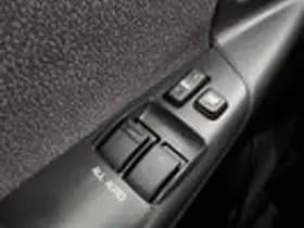 Toyota Corolla thumbnail 12