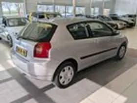 Toyota Corolla thumbnail 4