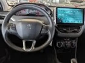 Peugeot 208 thumbnail 10