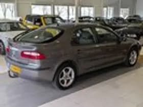 Renault Laguna thumbnail 4