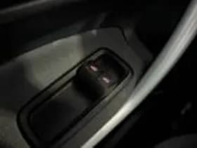 Ford Fiesta thumbnail 18