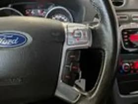 Ford Mondeo thumbnail 13