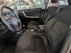 Kia Cee'd thumbnail 6