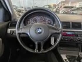 BMW 3-Serie thumbnail 9