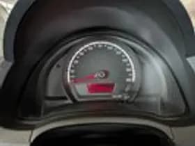 Volkswagen Up! thumbnail 11