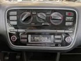 Volkswagen Up! thumbnail 12