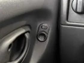 Opel Agila thumbnail 12