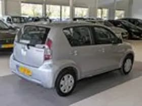 Daihatsu Sirion thumbnail 4
