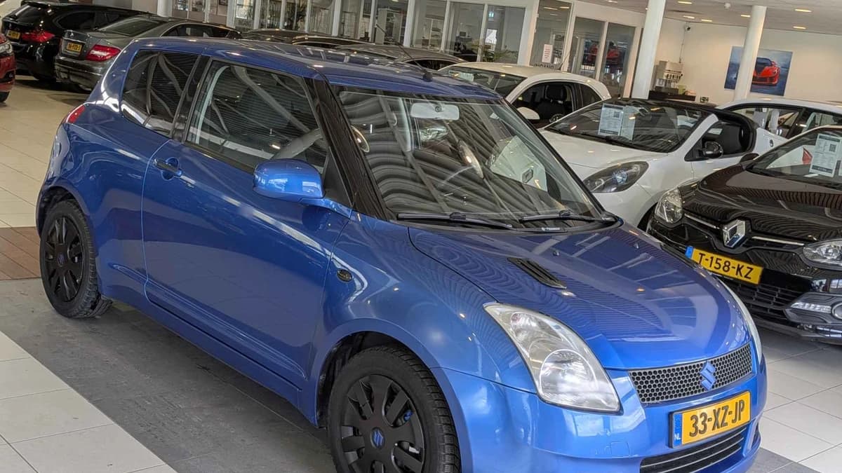 Suzuki Swift — foto 1