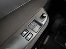 Suzuki Swift thumbnail 16