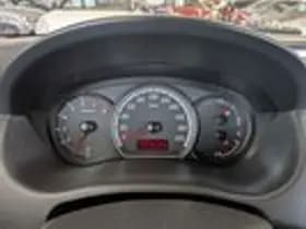 Suzuki Swift thumbnail 10