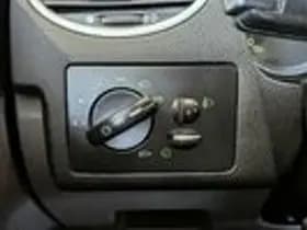 Ford Focus thumbnail 16