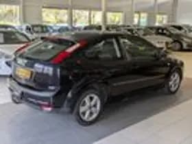 Ford Focus thumbnail 4