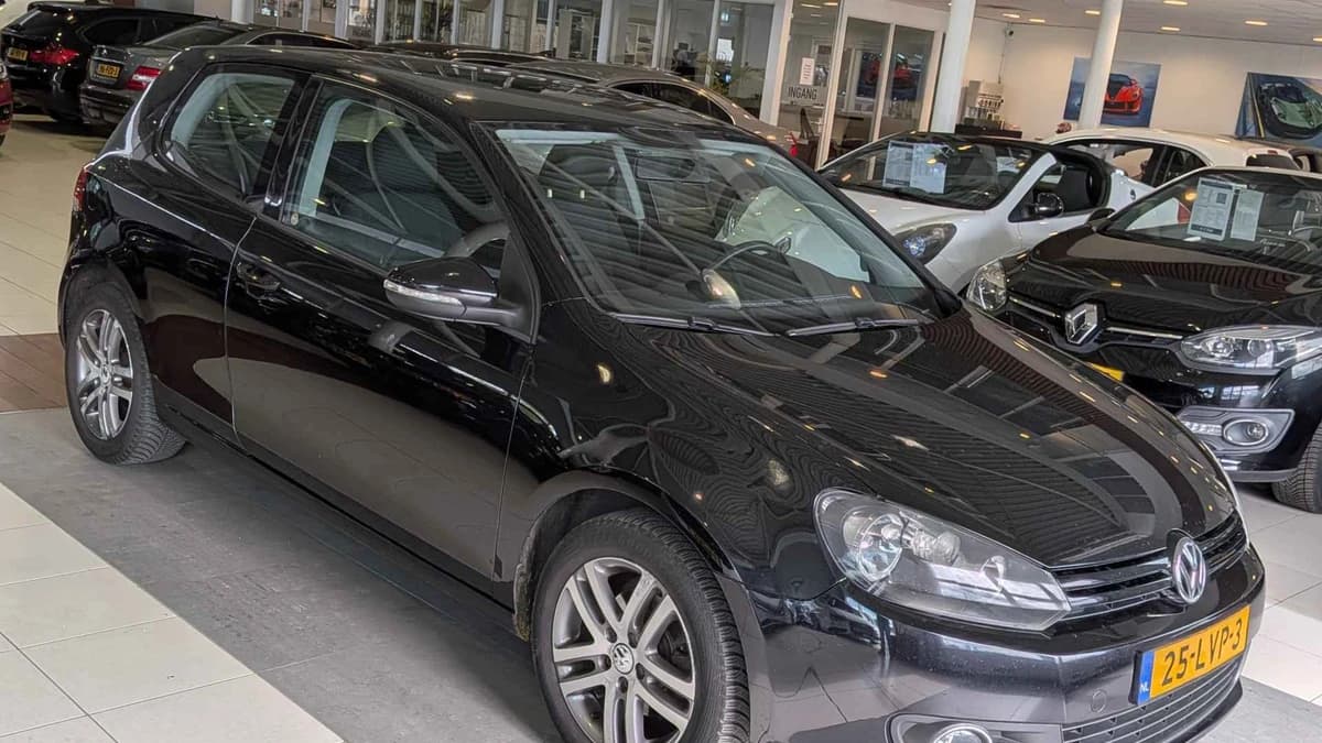 Volkswagen Golf — foto 1