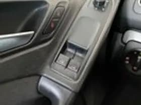 Volkswagen Golf thumbnail 17