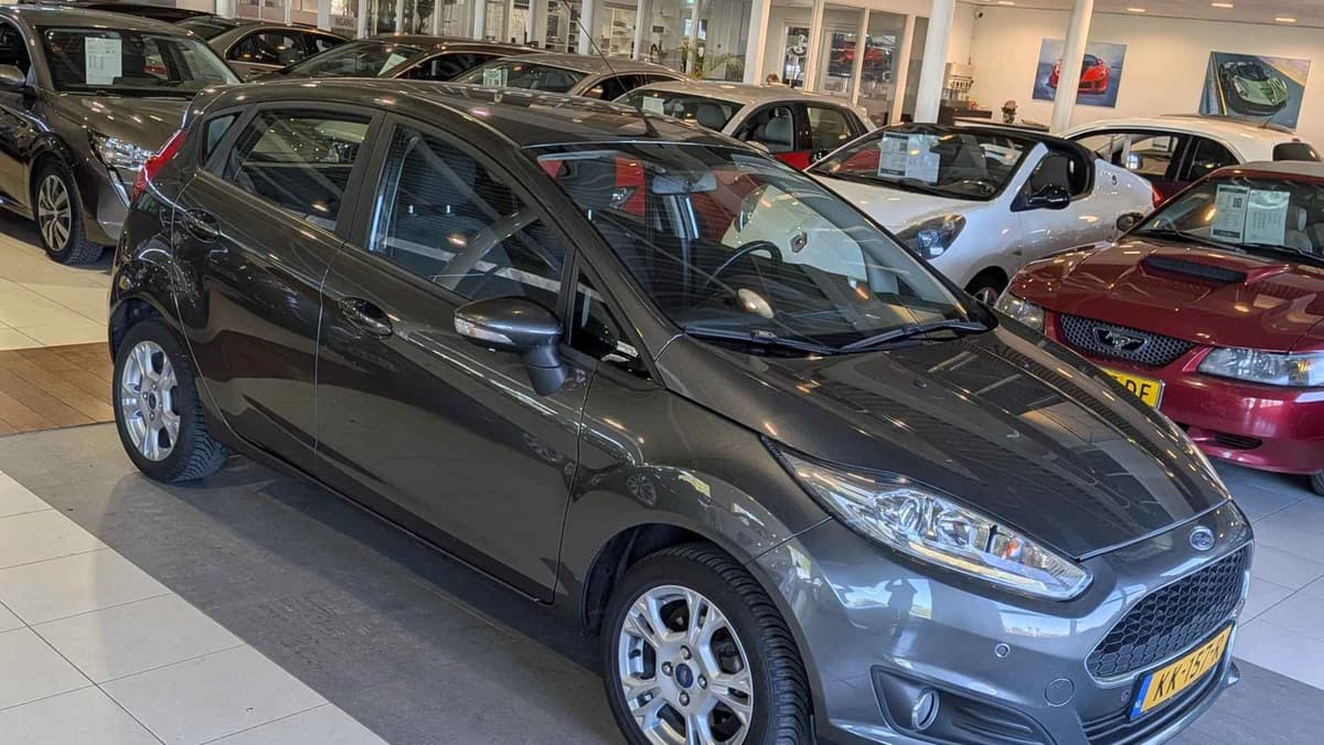 Ford Fiesta — foto 1