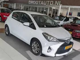 Toyota Yaris thumbnail 1