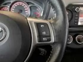 Toyota Yaris thumbnail 13
