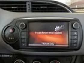 Toyota Yaris thumbnail 17