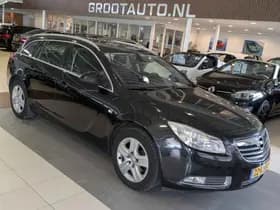 Opel Insignia thumbnail 1