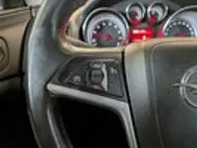 Opel Insignia thumbnail 12