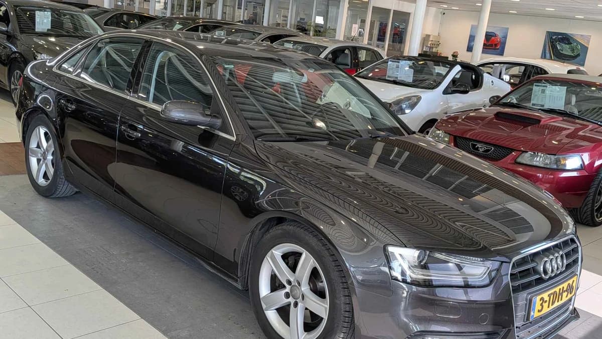 Audi A4 — foto 1