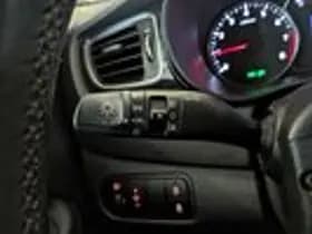 Kia Carens thumbnail 17