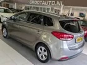 Kia Carens thumbnail 3