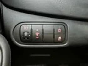 Kia Carens thumbnail 25