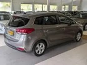 Kia Carens thumbnail 4