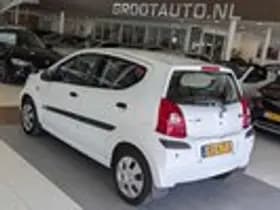 Suzuki Alto thumbnail 3