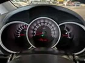 Kia Venga thumbnail 11