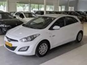 Hyundai i30 thumbnail 2