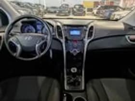 Hyundai i30 thumbnail 9