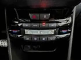 Peugeot 208 thumbnail 18