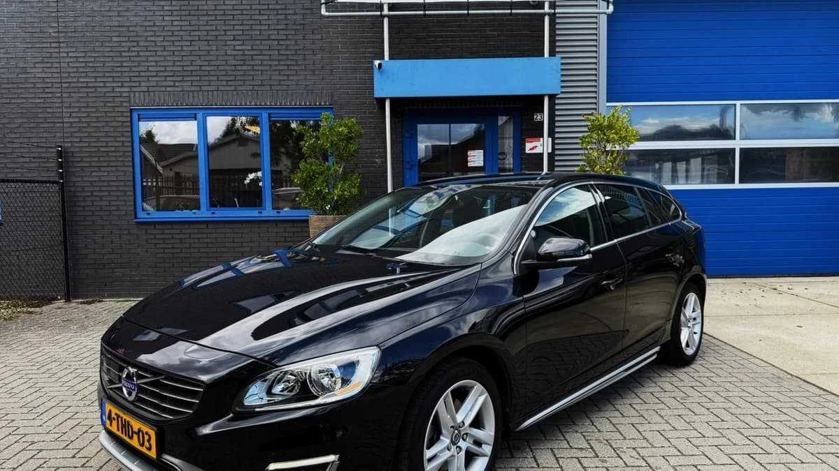 Volvo V60 — foto 1