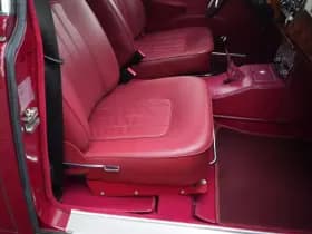 Jaguar MK II 3.4L thumbnail 13