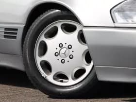 Mercedes-Benz SL-Klasse thumbnail 15