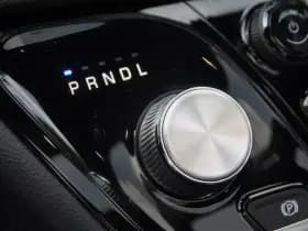 Chrysler Pacifica thumbnail 8