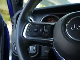 Jeep Wrangler thumbnail 7